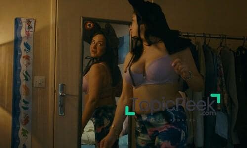 Eva Huault movie, sexy film stars, red carpet body, Eva Huault cleavage, French cinema, aesthetic actress